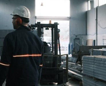 Zero wypadków w fabryce? Tak! 10 kroków do bezpiecznego zakładu produkcyjnego