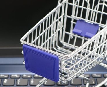 Automatyzacja obsługi w e‑commerce: 10 szybkich wygranych, które odciążą zespół i zwiększą sprzedaż