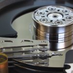 Mała firma, wielkie bezpieczeństwo: jak wdrożyć niezawodny backup danych w jeden weekend