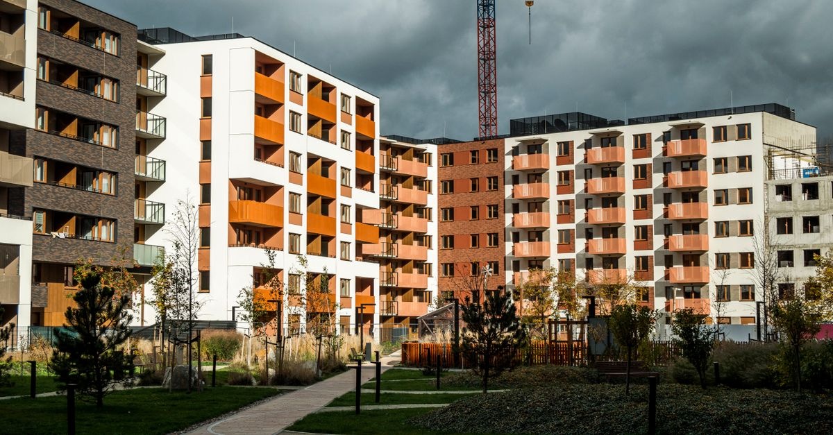 Eko-budowa, która się zwraca: jak okiełznać koszty inwestycji i wygrać na eksploatacji